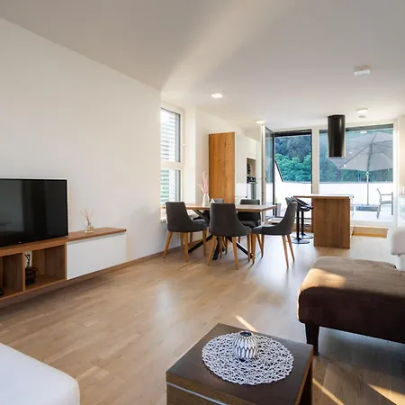 Dalgona Delux Apartment *